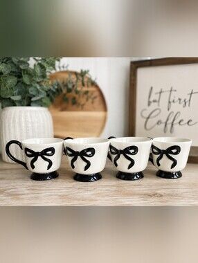 BELLA LUX Set Of 4 Hand Painted Bow Mugs Coquette Cottagecore